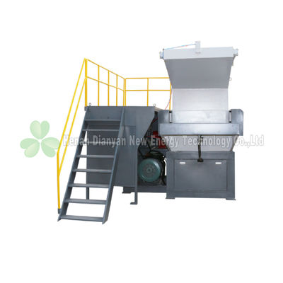 Porcellana Trinciatrice di plastica della singola asse industriale, macchina di plastica 300-500kg/H della trinciatrice del tamburo fornitore